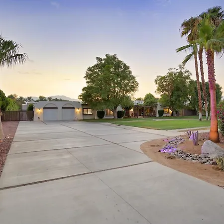 Starlight Estate By Avantstay 26 People Architectual Mansion W Pool Tennis Court Game Room